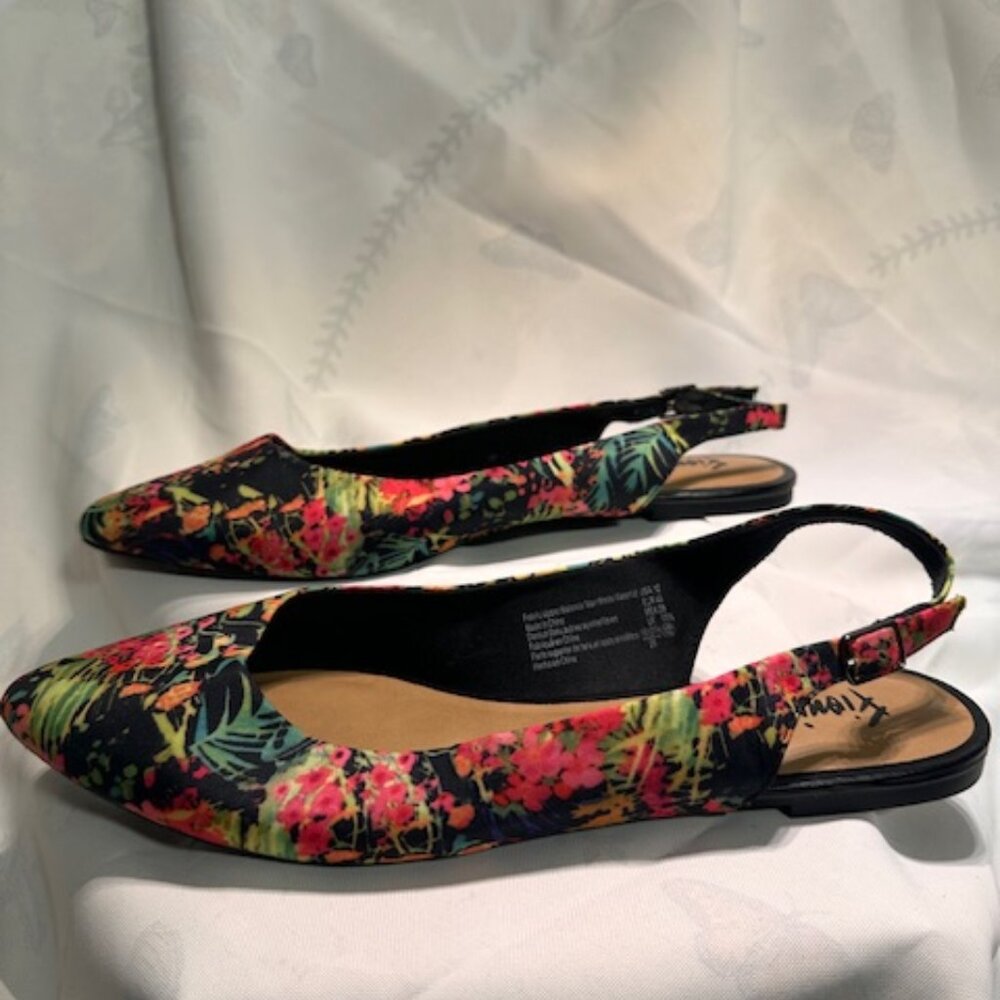 Fioni Black Floral Slip on Flat Spring-Summer  shoes Size12